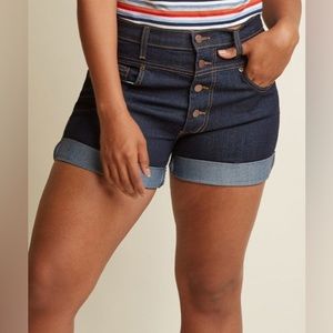 Judy Blue vintage style high rise button fly shorts